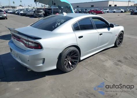 2019 Dodge Charger Scat Pack Rwd z USA, uszkodzony, nr VIN 2C3CDXGJ4KH742574